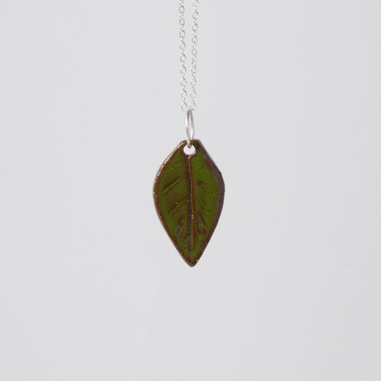 "Hannah" | Leaf Necklace