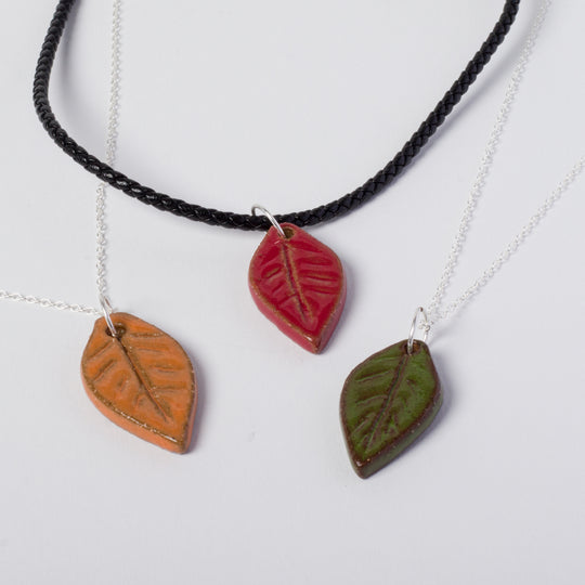 "Hannah" | Leaf Necklace