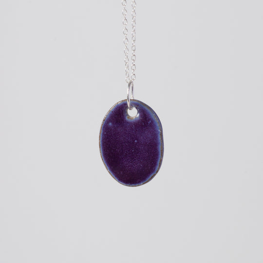 "Holly" | Oval Necklace