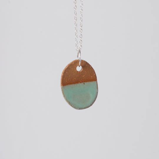 "Holly" | Oval Necklace