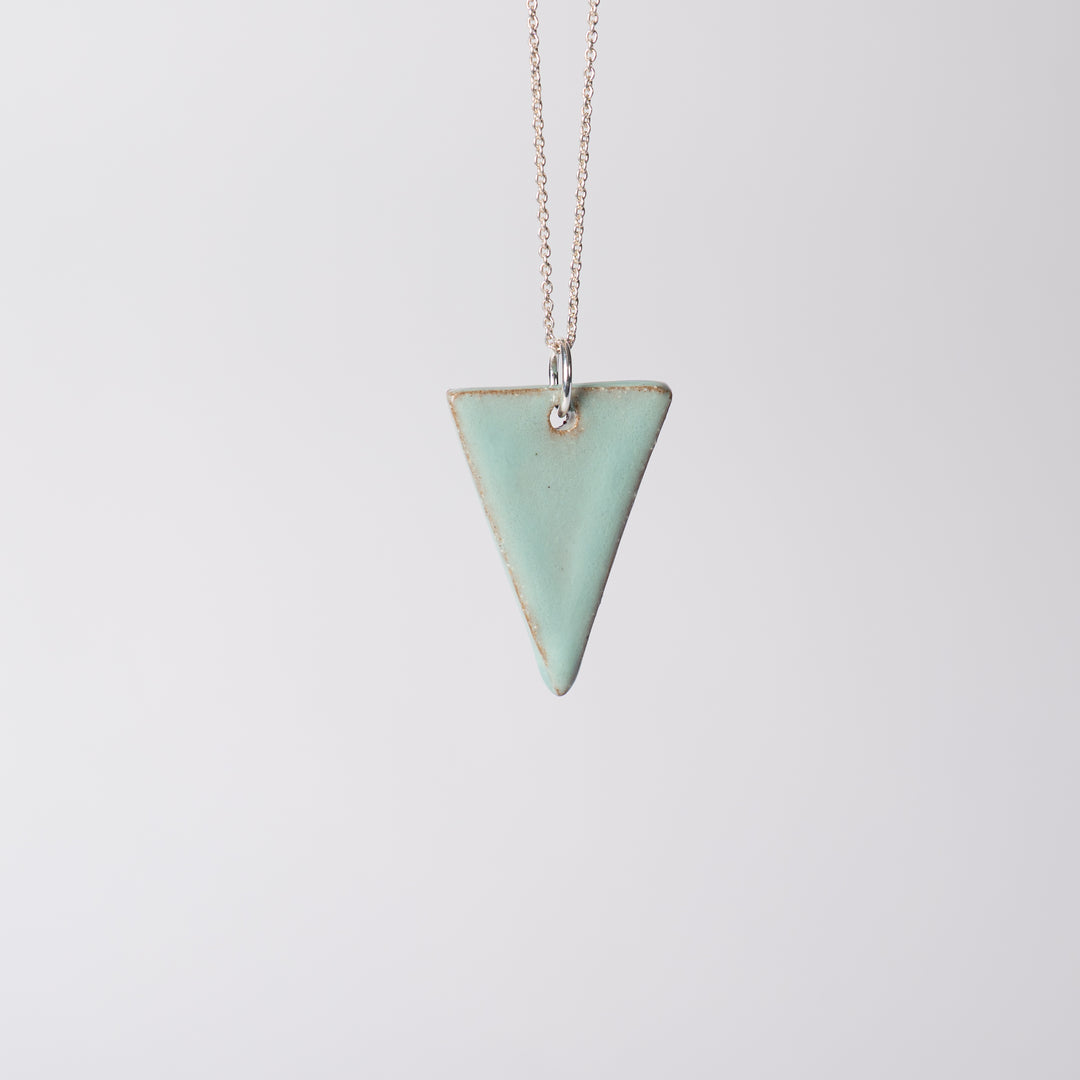 "Yareli" | Triangle Necklace