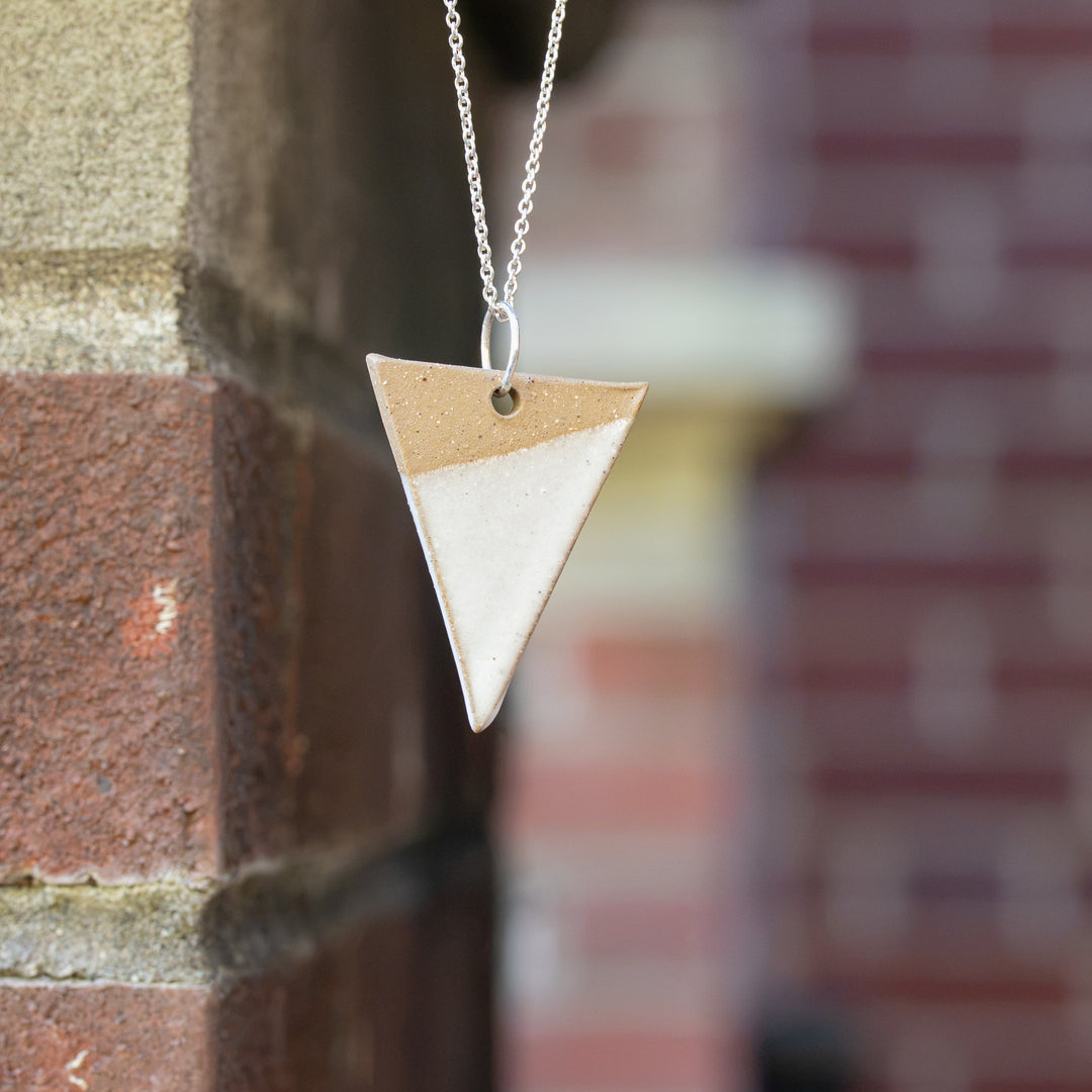 "Yareli" | Triangle Necklace