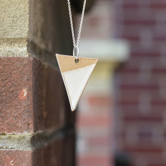 "Yareli" | Triangle Necklace